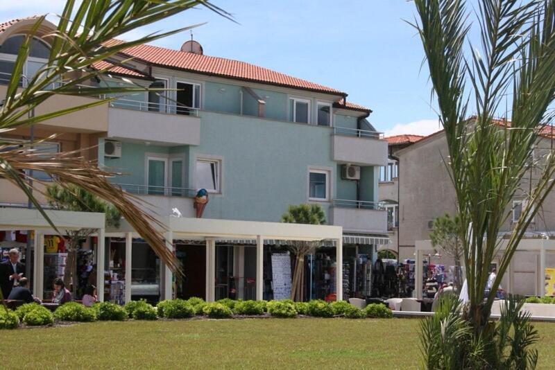 Apartments Riva Medulin Exterior foto