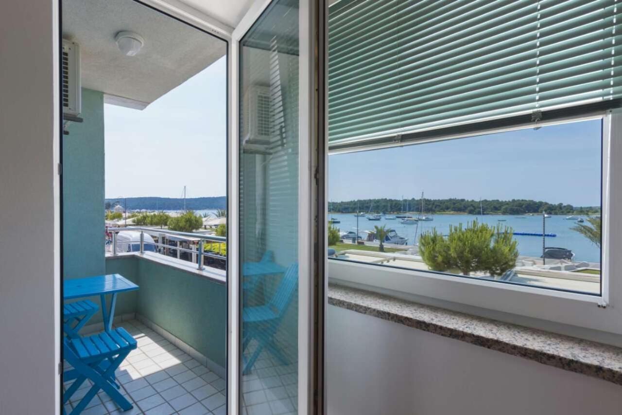 Apartments Riva Medulin Exterior foto